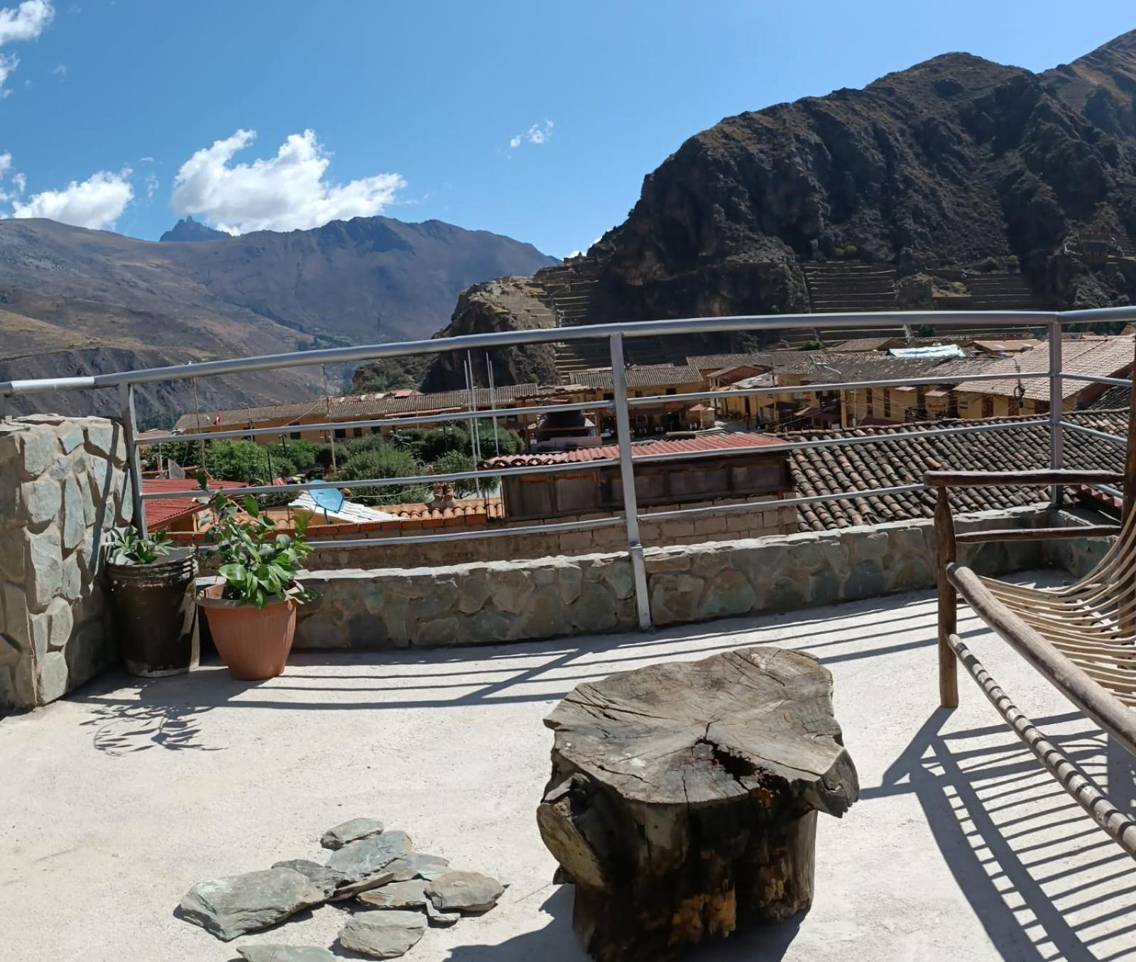 Intikilla Hostal Ollantaytambo Eksteriør billede